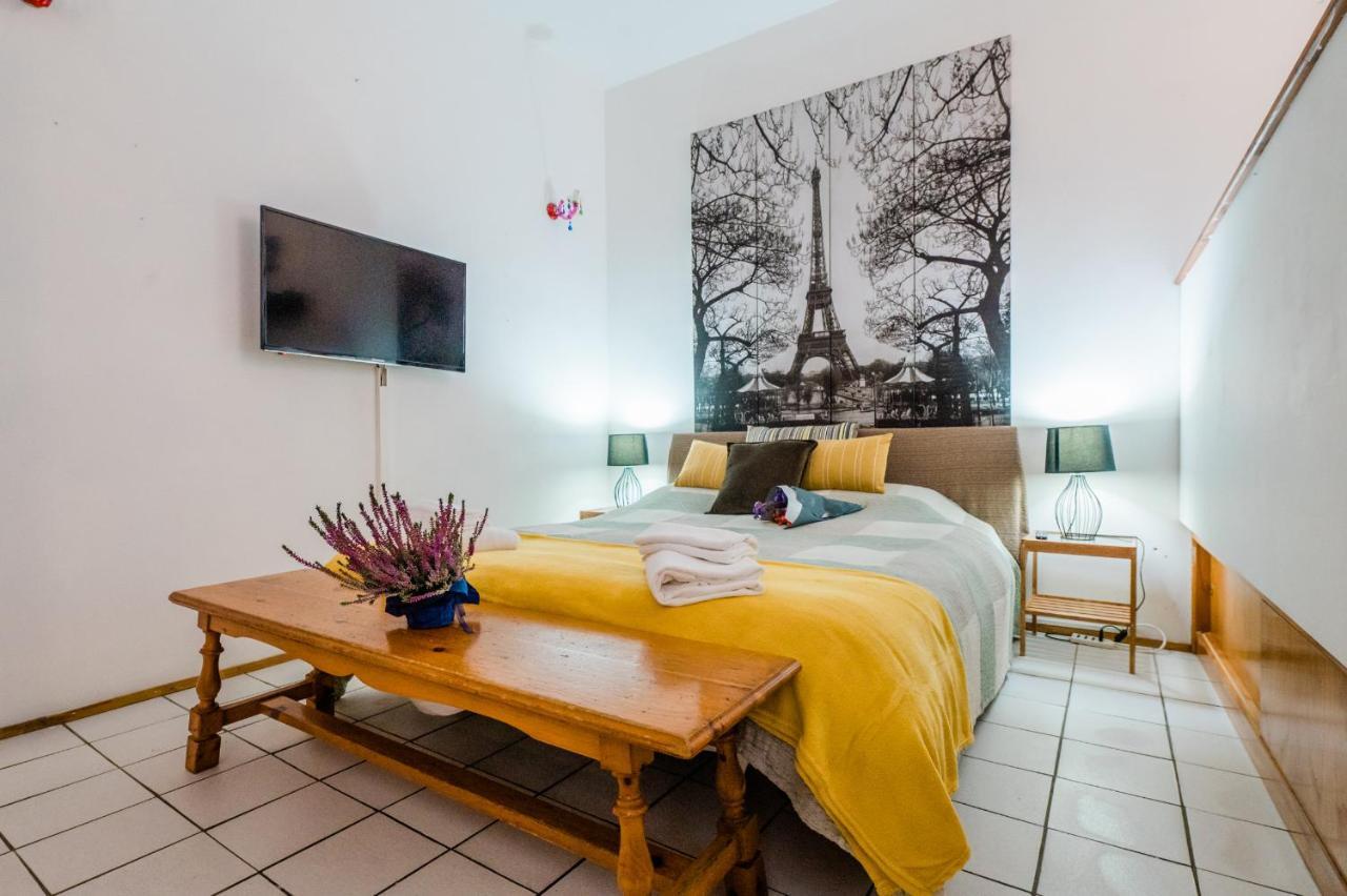 Feel - Salvecchio Apartments Бергамо Екстериор снимка